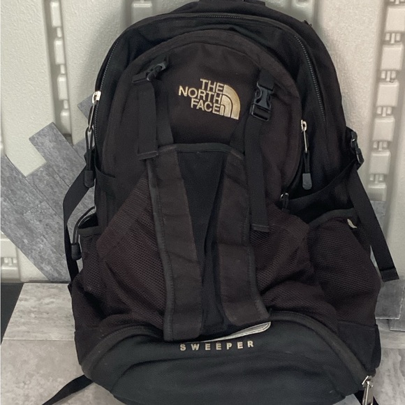 Wanted wanted wanted - Picture 1 of 8